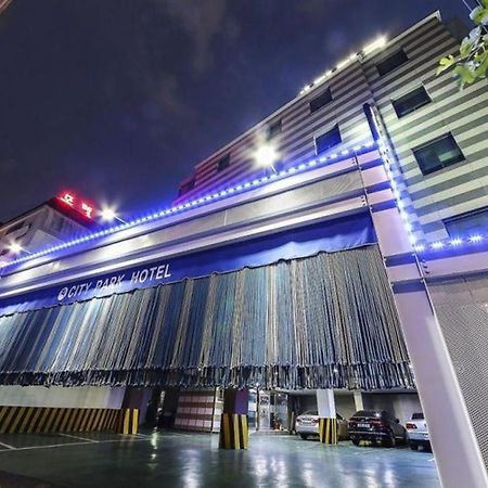 City Park Hotel Seul Exterior foto